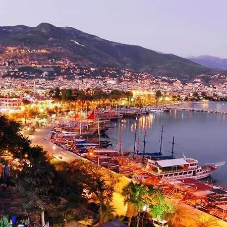 Willa Villa Anatolia, Fully Detached Luxury Villa With Private Pool, Alanya *